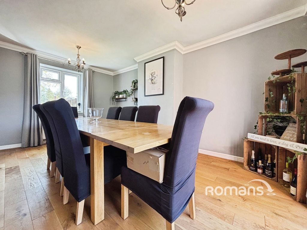 Property photo 3 of 26 Pbox-Img.Jpeg