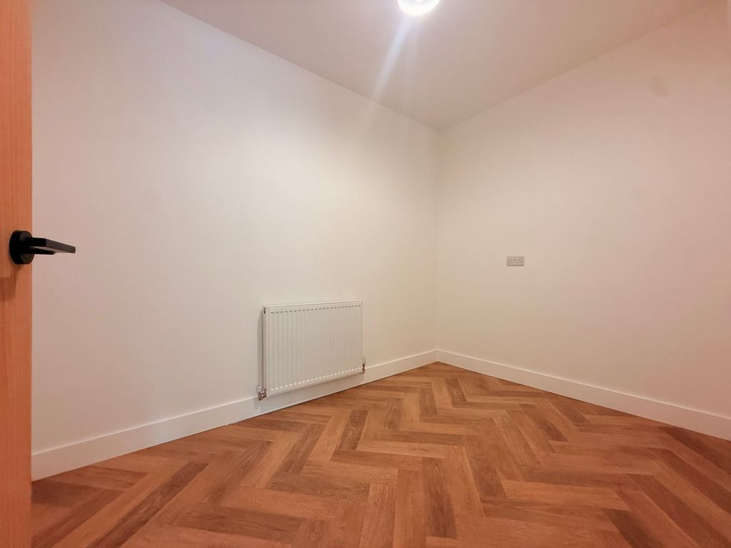 Property photo 3 of 14 Image