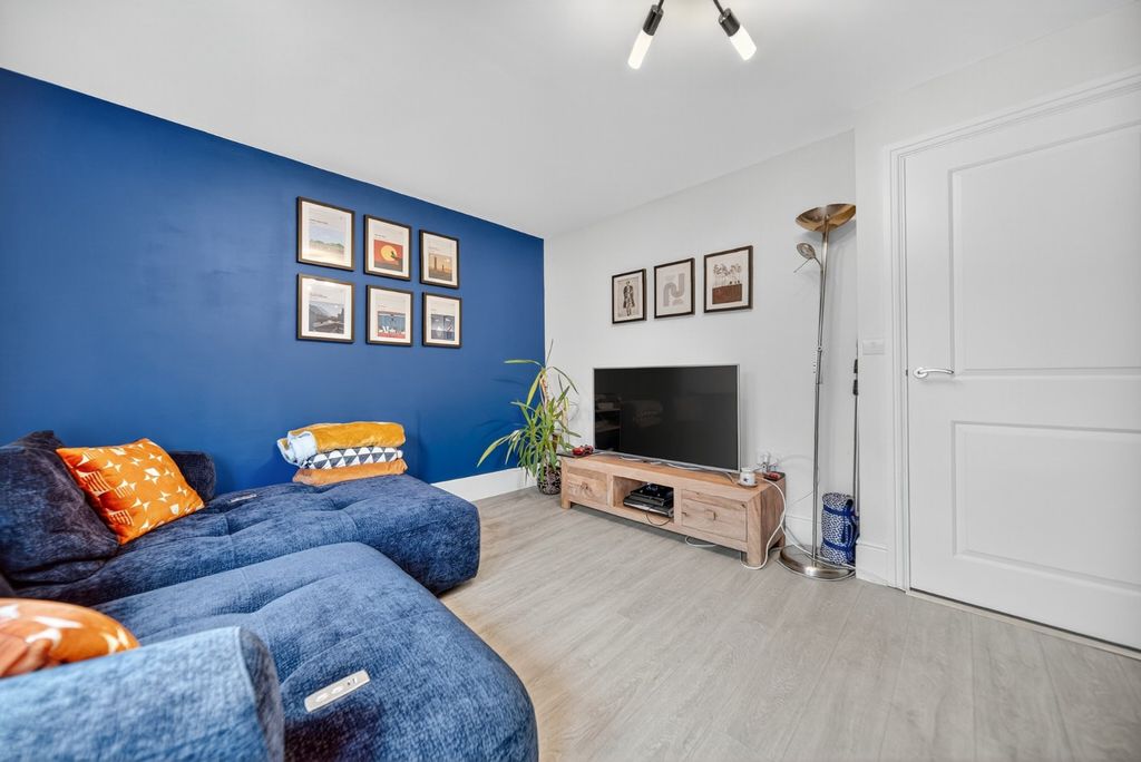 Property photo 3 of 13 Picture No. 04