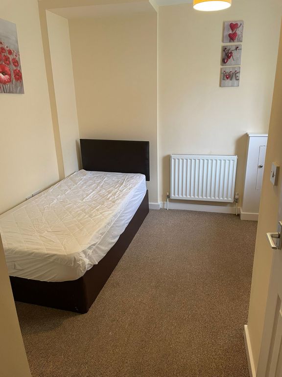 Property photo 3 of 3