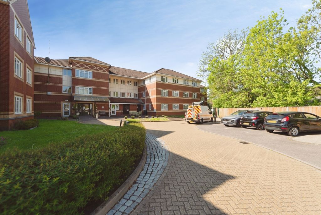 Property photo 1 of 19 Pbox-Img.Jpg
