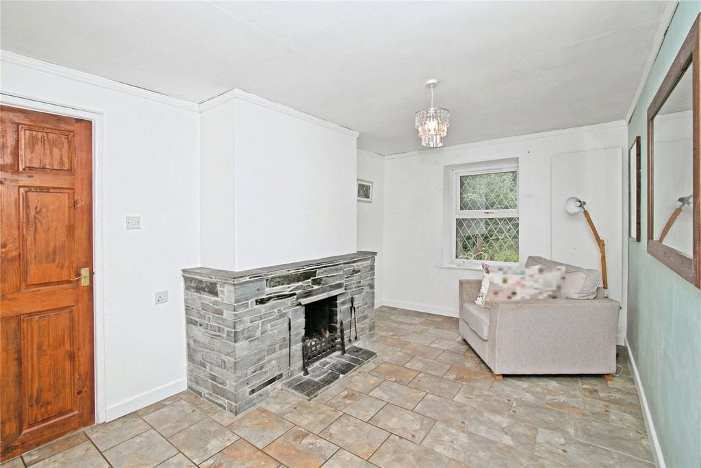 Property photo 3 of 16 Picture No. 11