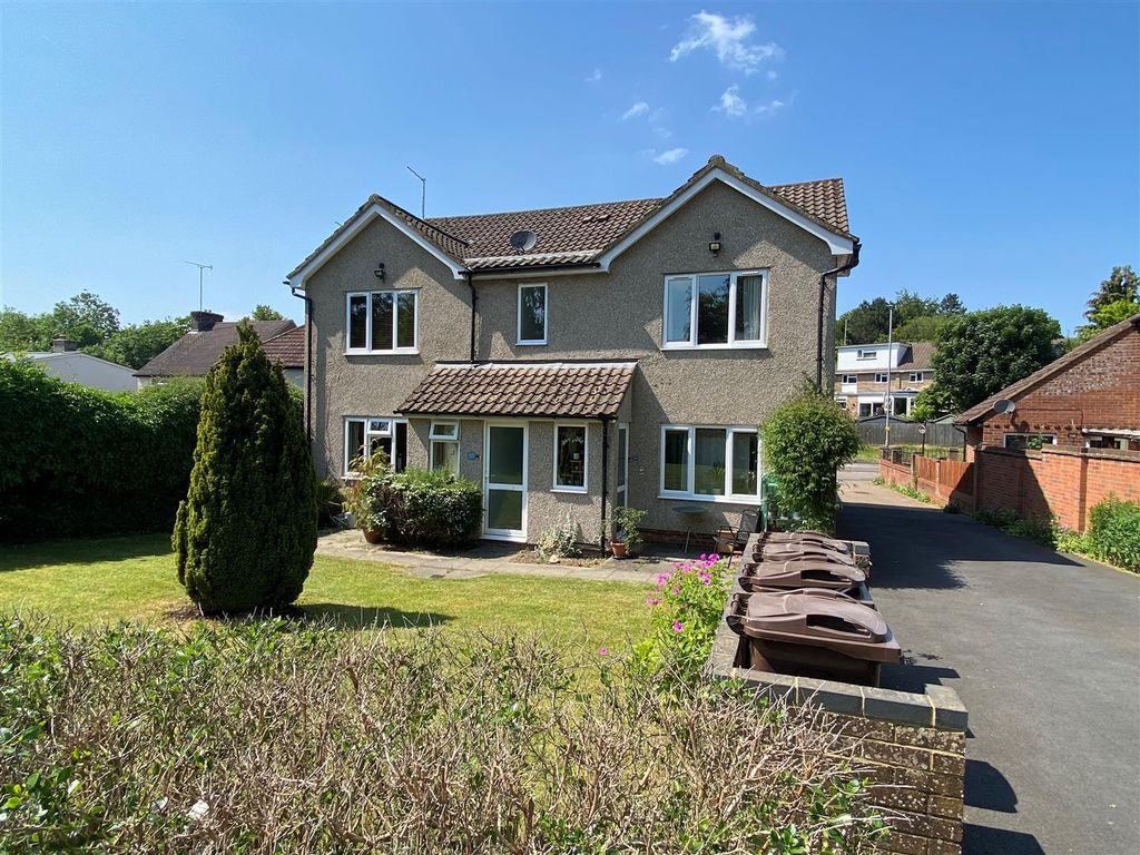 Property photo 1 of 8 Front Photo (2).Jpg