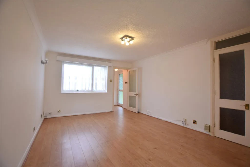 Apartment in Reading - More
