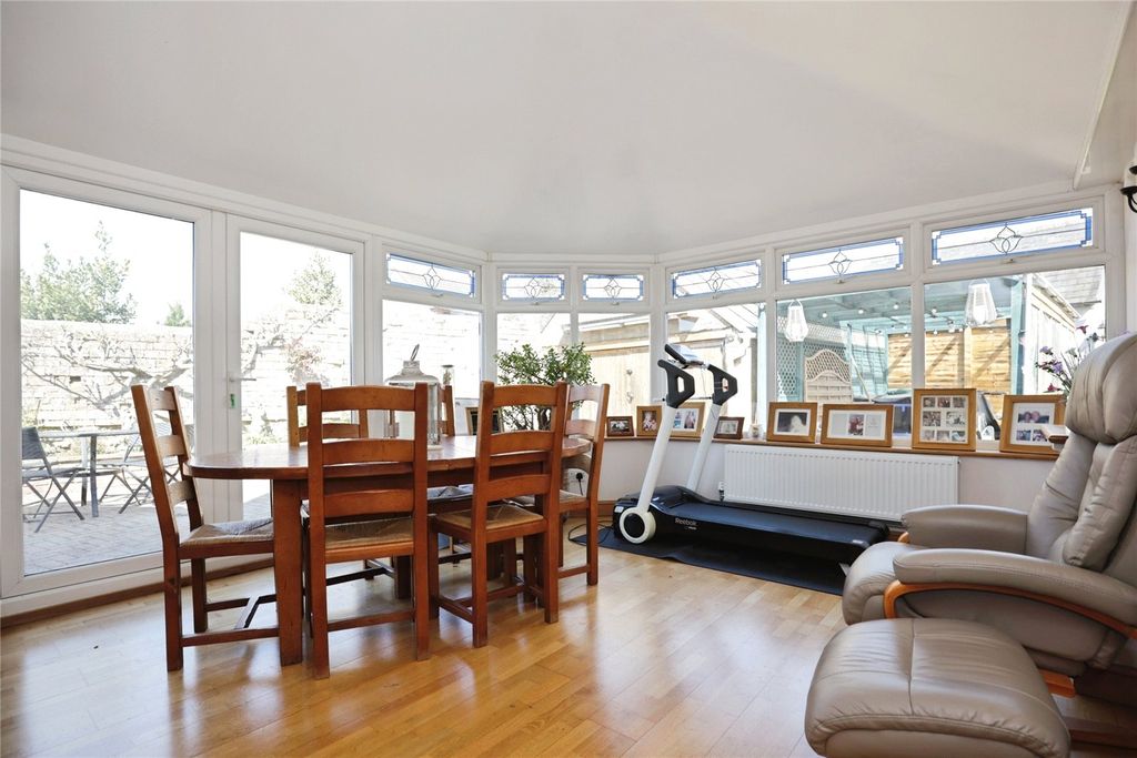 Property photo 2 of 17 Picture No. 03