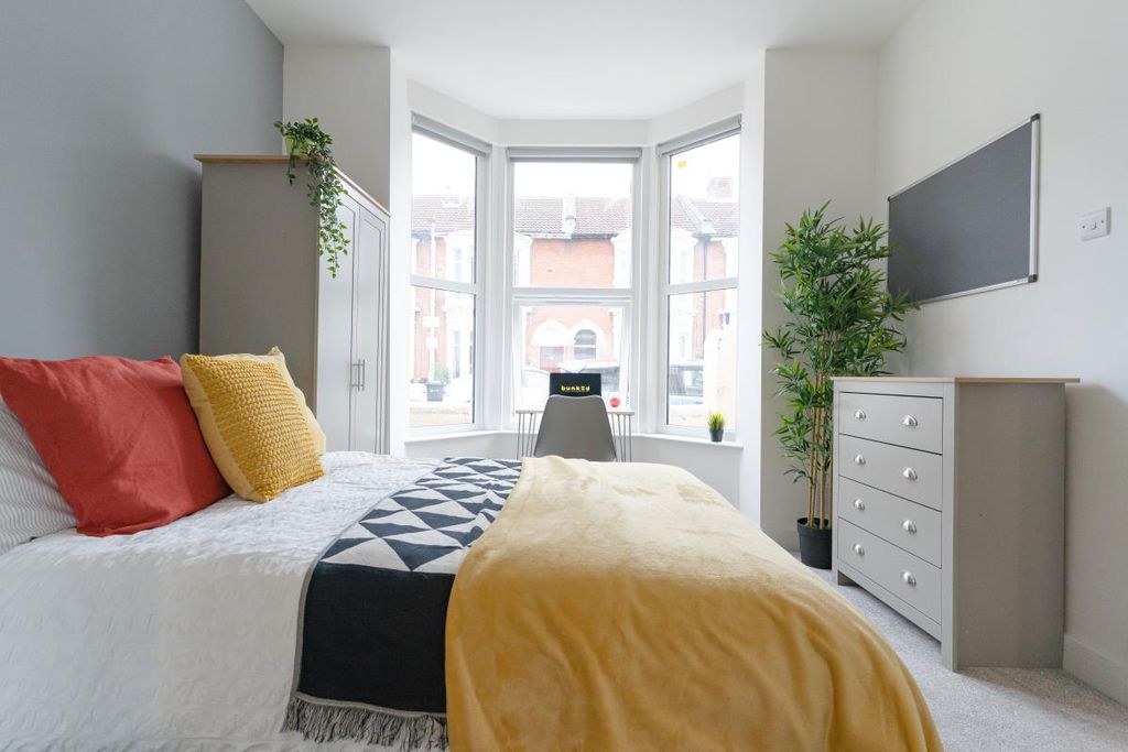 Property photo 2 of 18 Photo 17