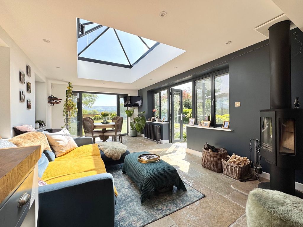 Property photo 3 of 24