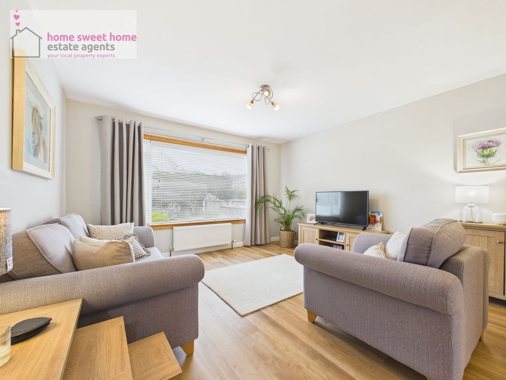 Property photo 2 of 30