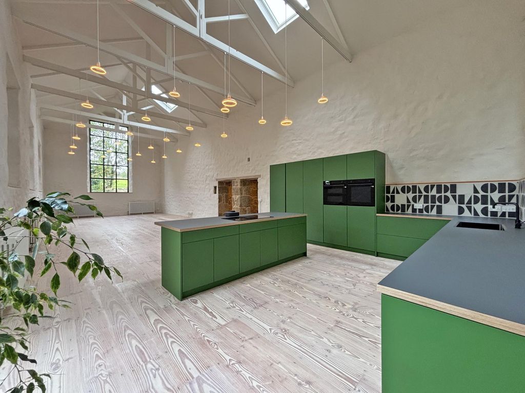 Property photo 2 of 15 Photo 2