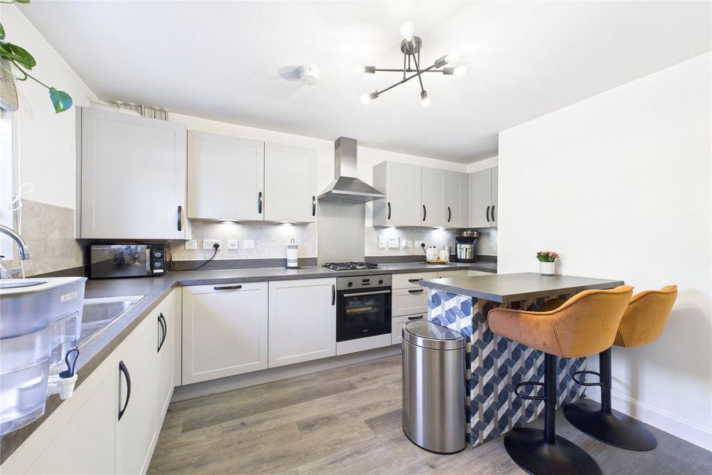 Property photo 3 of 11 Picture No. 08