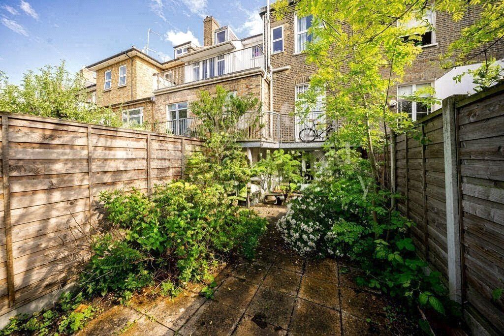 Property photo 3 of 9 Picture No. 10