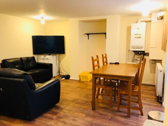 Property photo 3 of 31