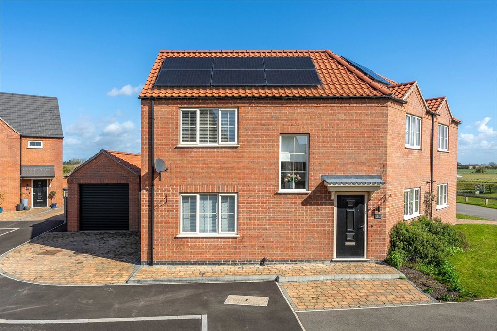 Property photo 3 of 19 Picture No. 03