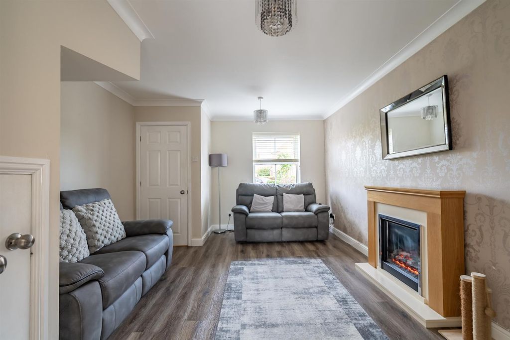 Property photo 3 of 13 Living Room