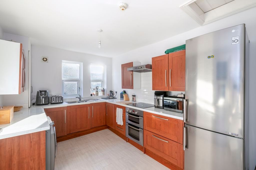 Property photo 3 of 15 Photo 14