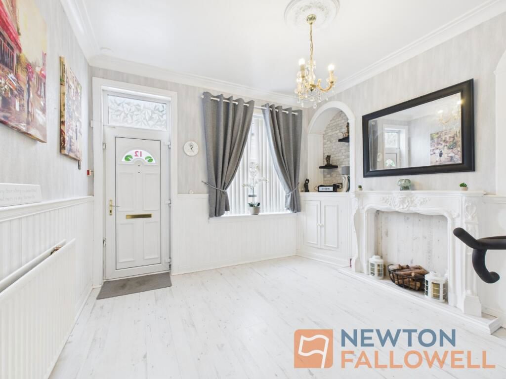 Property photo 2 of 23