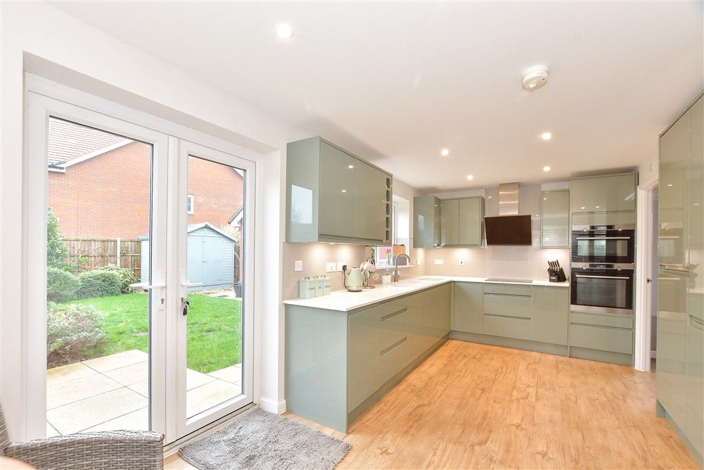 Property photo 3 of 10 Kitchen/ Diner