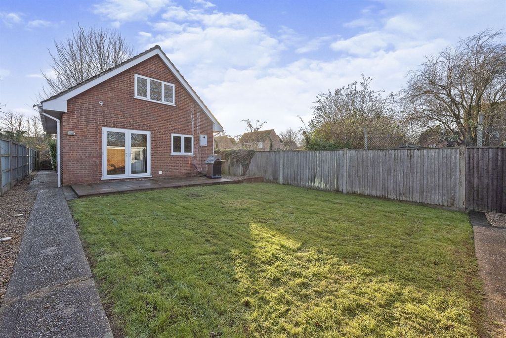 Property photo 2 of 11