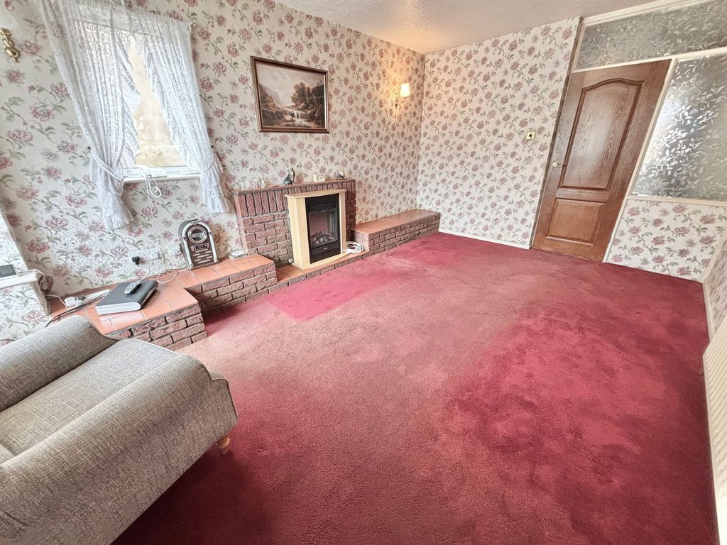 Property photo 3 of 23