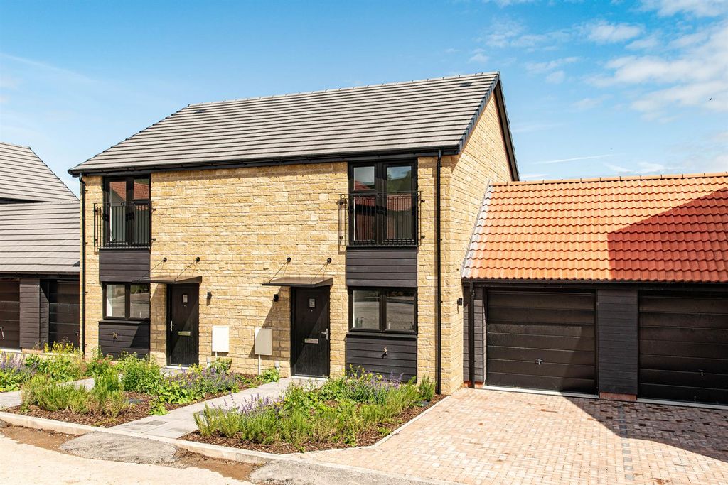 Property photo 1 of 18 Exterior_1.Jpg