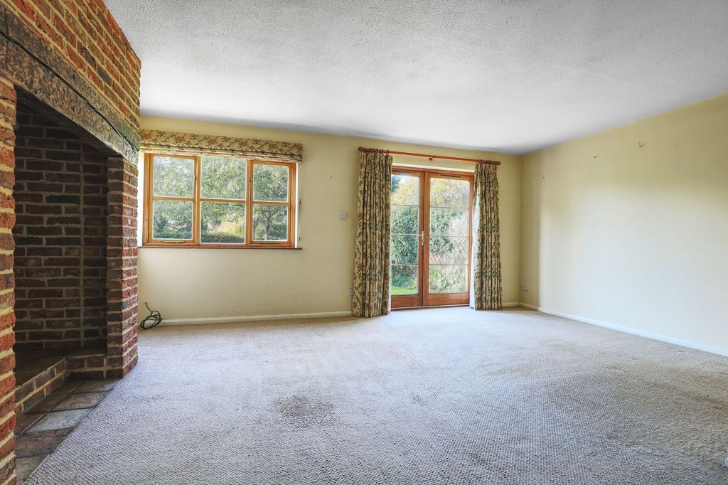 Property photo 3 of 19