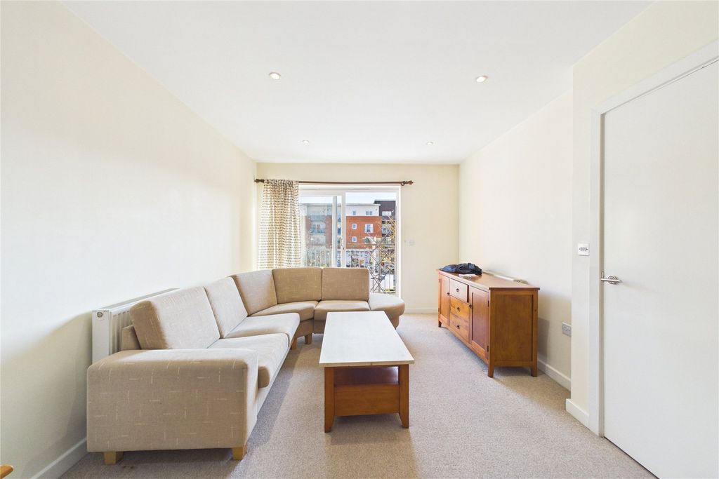 Property photo 3 of 8 Picture No. 03