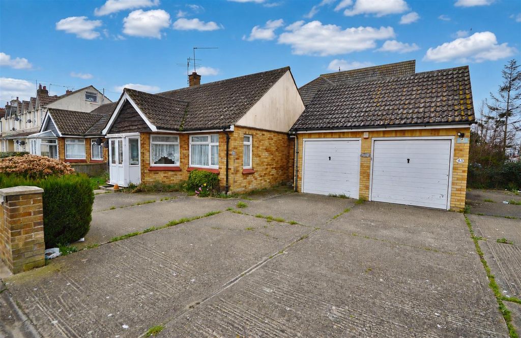 Property photo 1 of 14 Outside Front