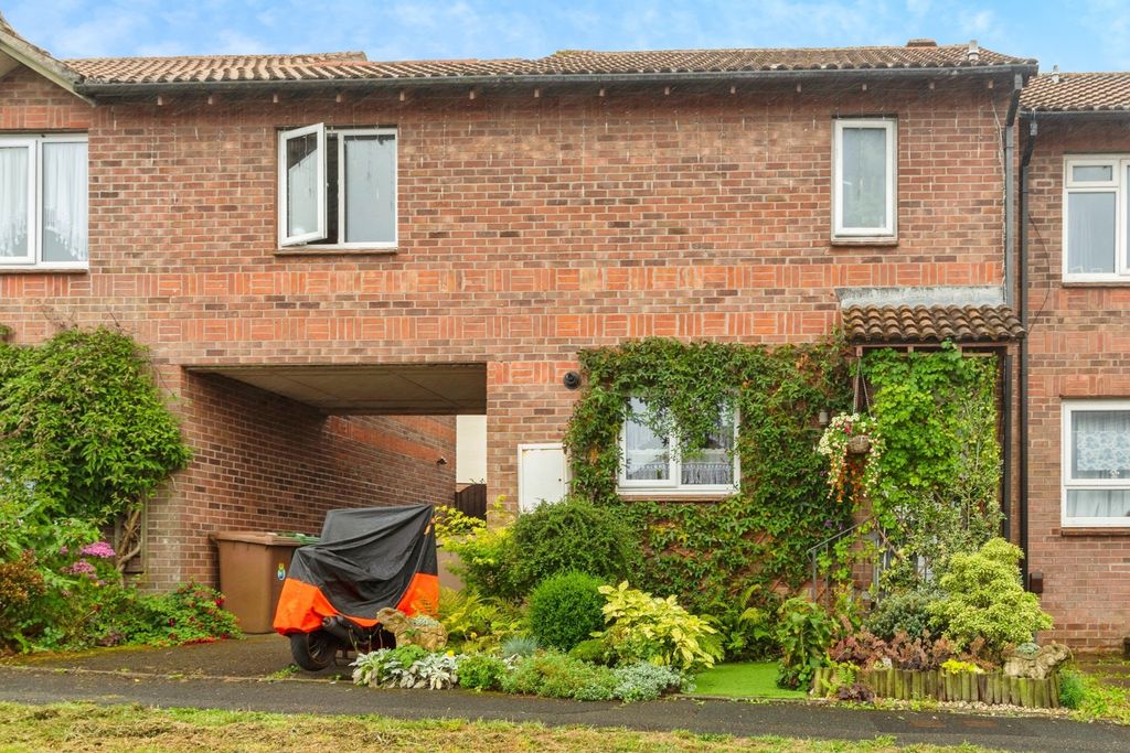 Property photo 1 of 17 Photo