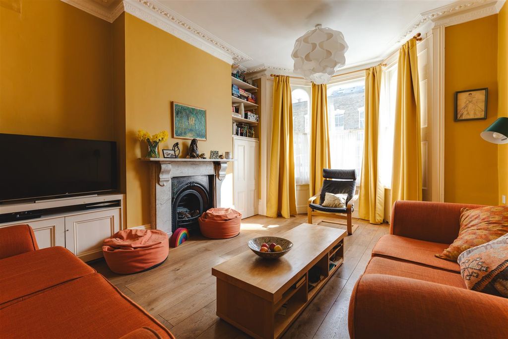 Property photo 3 of 26 Blurton Road-14.Jpg