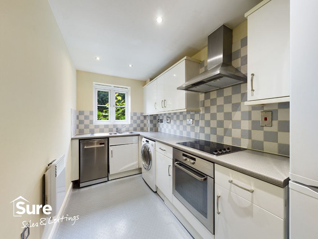 Property photo 2 of 12 868373
