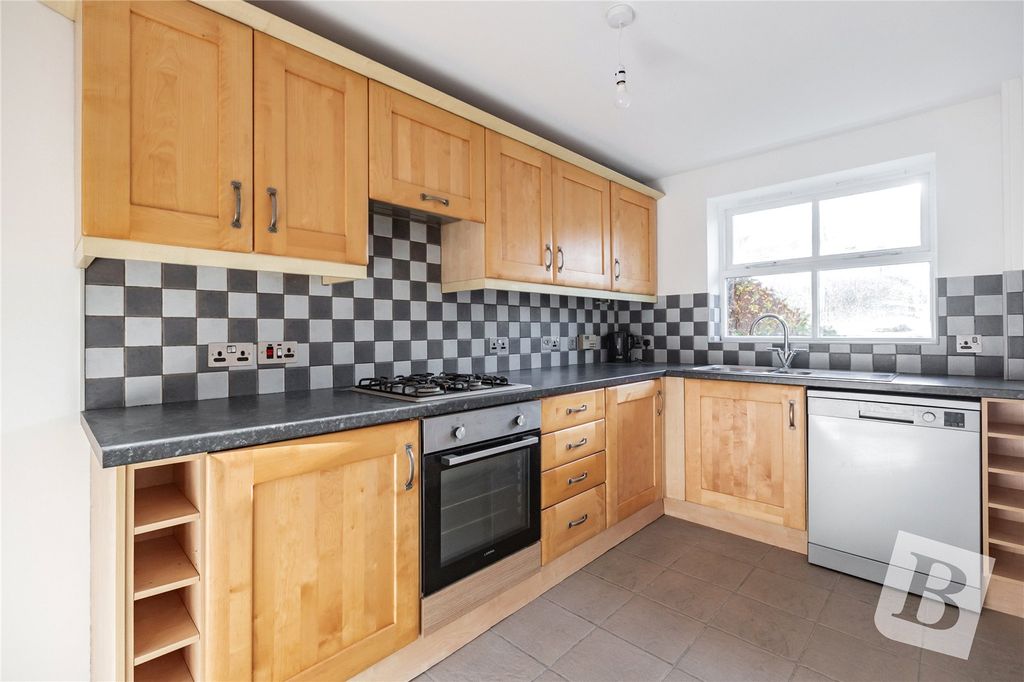 Property photo 3 of 15 Kitchen