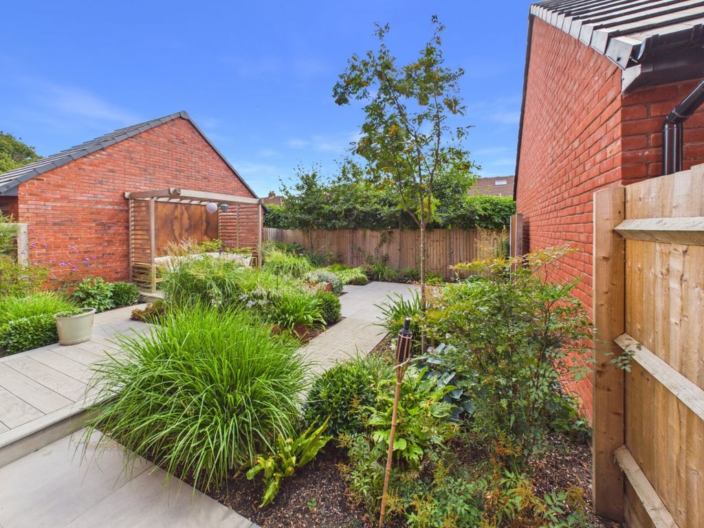 Property photo 2 of 27 Picture No. 27