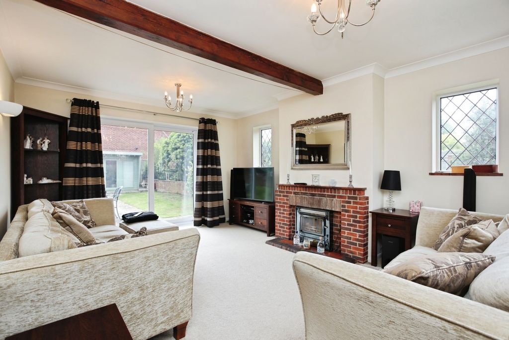 Property photo 2 of 19 Pbox-Img.Jpg