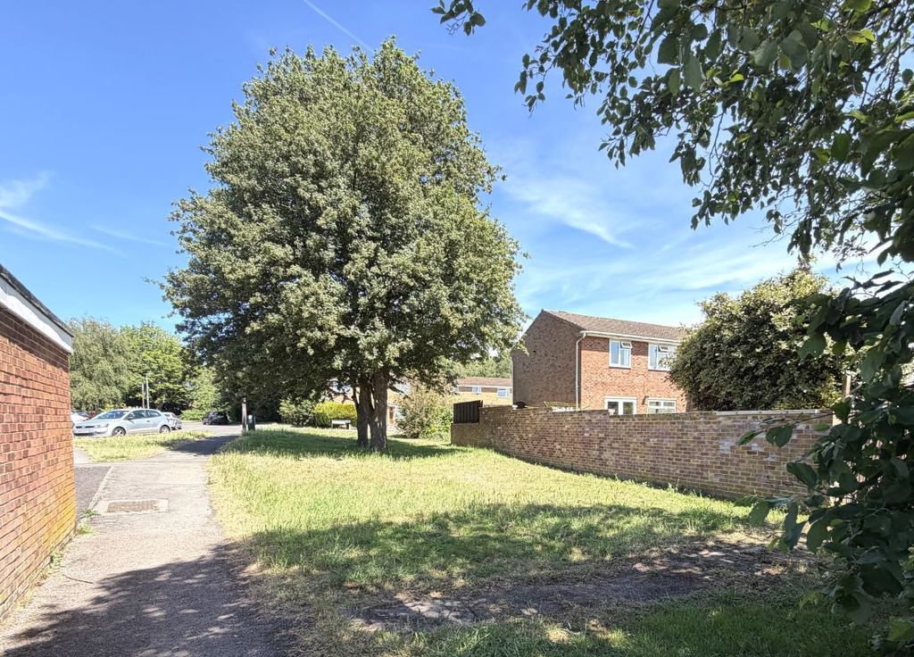 Property photo 2 of 3