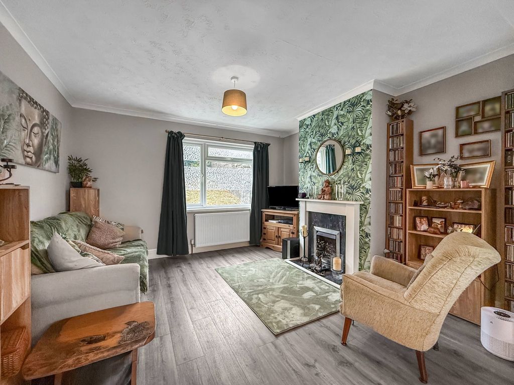 Property photo 3 of 18