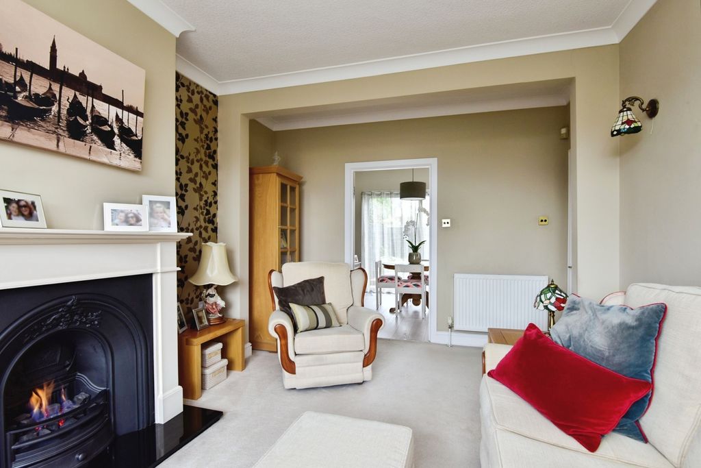 Property photo 3 of 24 Pbox-Img.Jpg