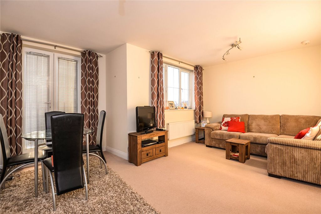 Property photo 2 of 10 Picture No. 16