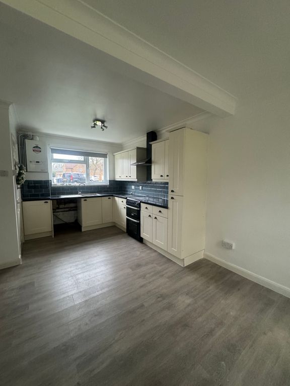 Property photo 2 of 9 Image