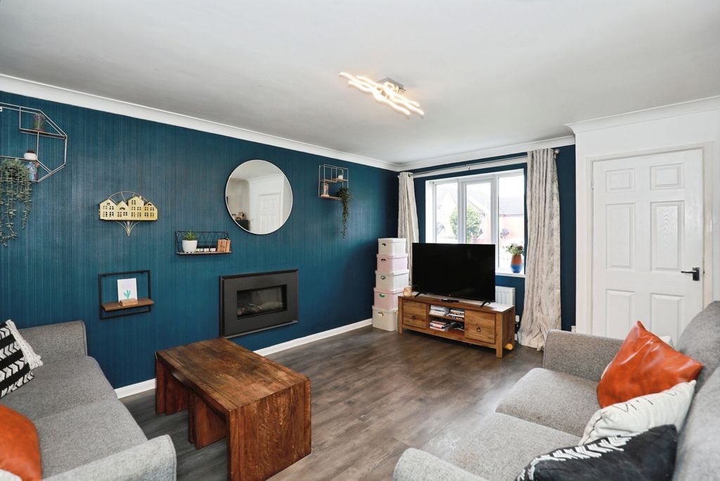 Property photo 3 of 15 Pbox-Img.Jpg