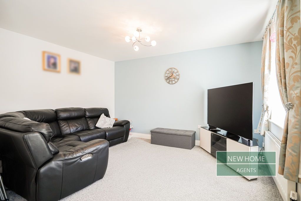 Property photo 3 of 36 Photo 25