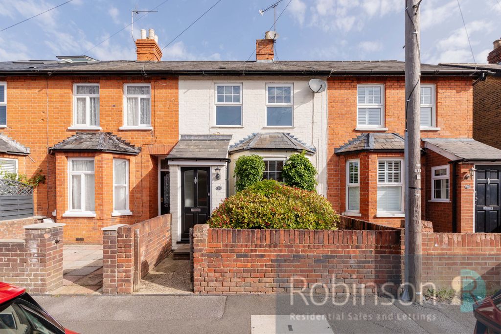 Property photo 1 of 15 40 Rutland Place-1