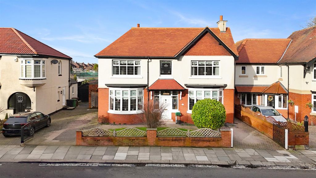 Property photo 1 of 46