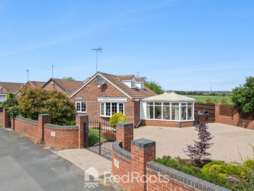 Property photo 1 of 33 4268301