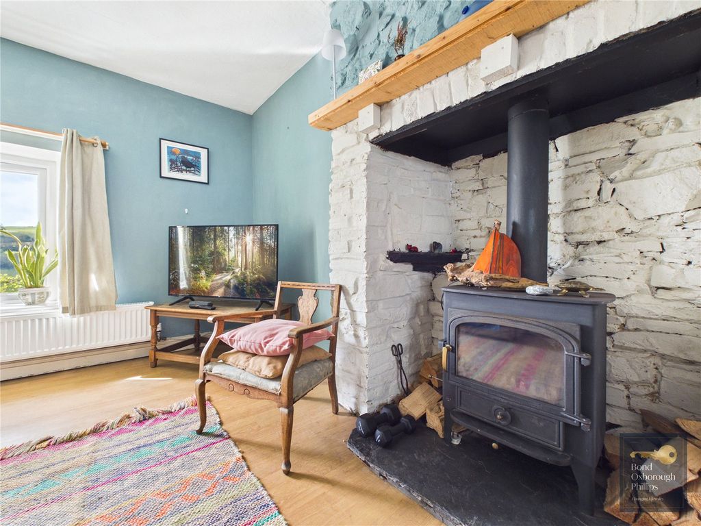 Property photo 2 of 30 Picture No. 05