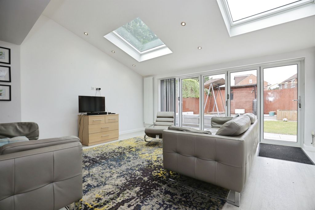 Property photo 2 of 17