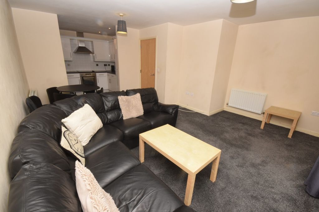 Property photo 3 of 7 Lounge