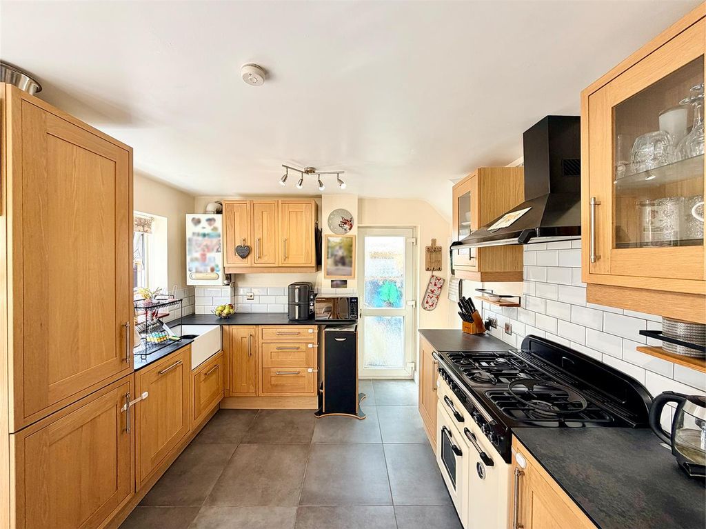 Property photo 3 of 17 4.Jpg