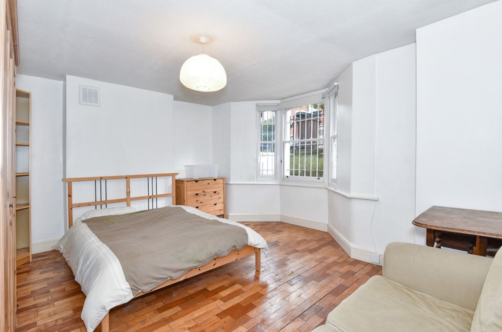 Property photo 3 of 7 215054 (2)c