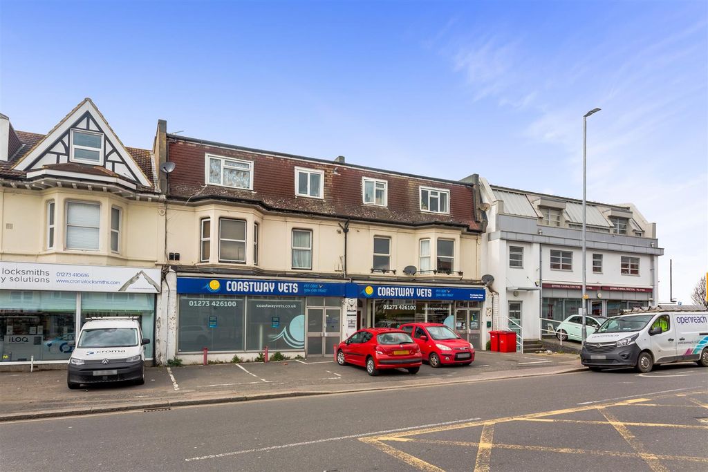 Property photo 1 of 9 Carlton Terrace