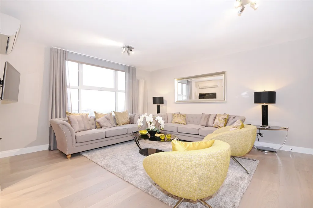 Apartment in London, London Borough of Camden - View 3